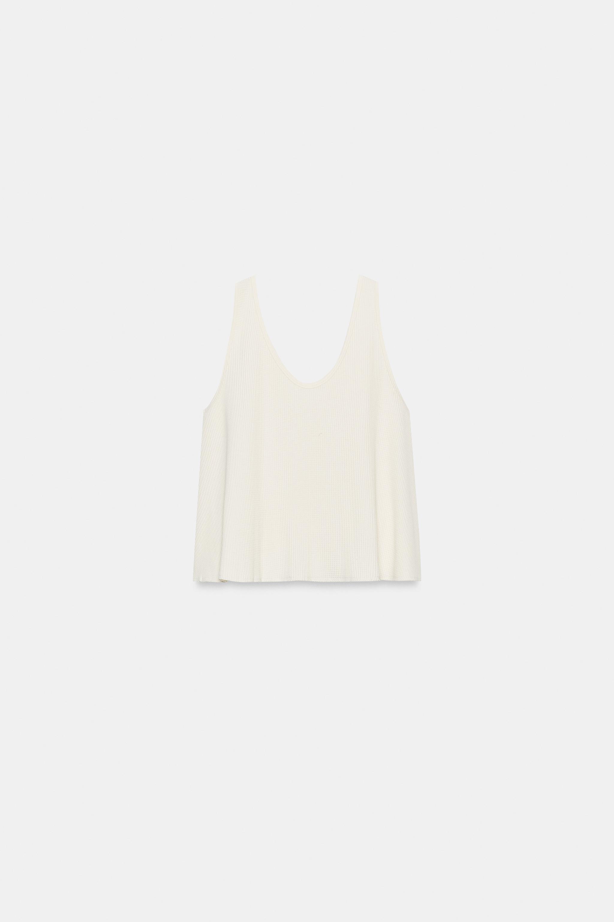 STRUCTURED STRAP TOP
